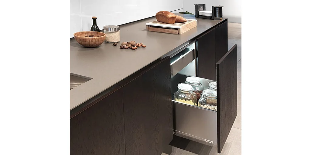 Bronze kitchen detail